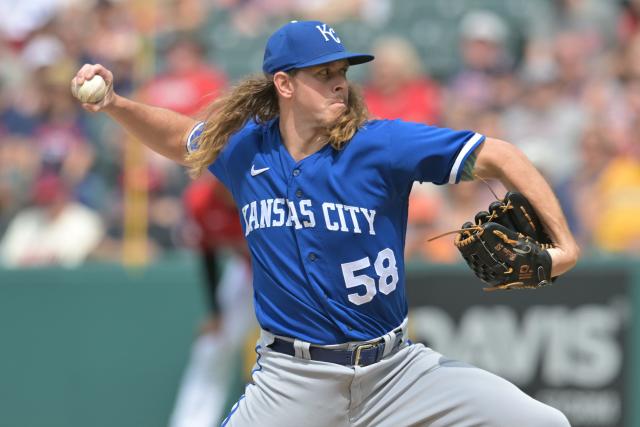 The ninth-inning double from Schneider off Hader gives the Blue Jays a 2-1 victory against the Astros……..