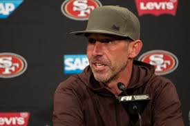 breaking news: coach Kyle Shanahan sign to live the team………