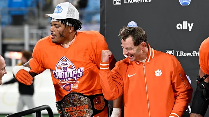 Breaking News: Brent Musburger and Jim Nantz slam Former Texas Longhorns DE after Picking Clemson Tigers to Win National Championship…..ESPN Reports