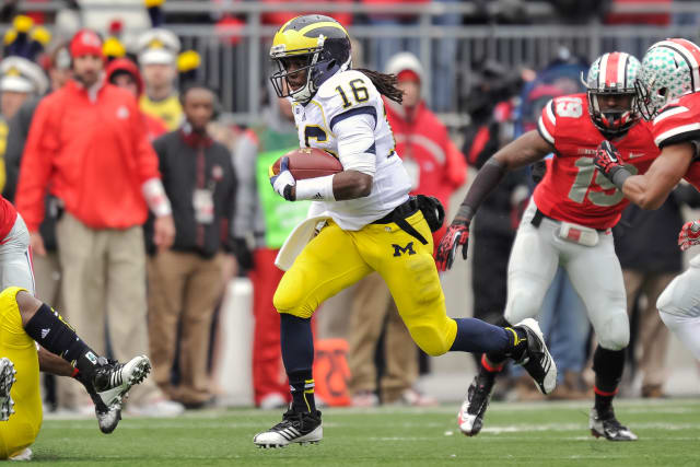 Denard “Shoelace” Robinson, the legendary football player from Michigan, was arrested in Ann Arbor for OWI.